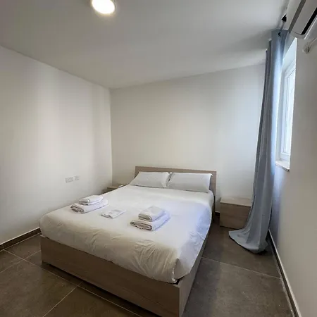 Penthouse Bliss Bright Stylish - By Hostmt * Ta' Penza