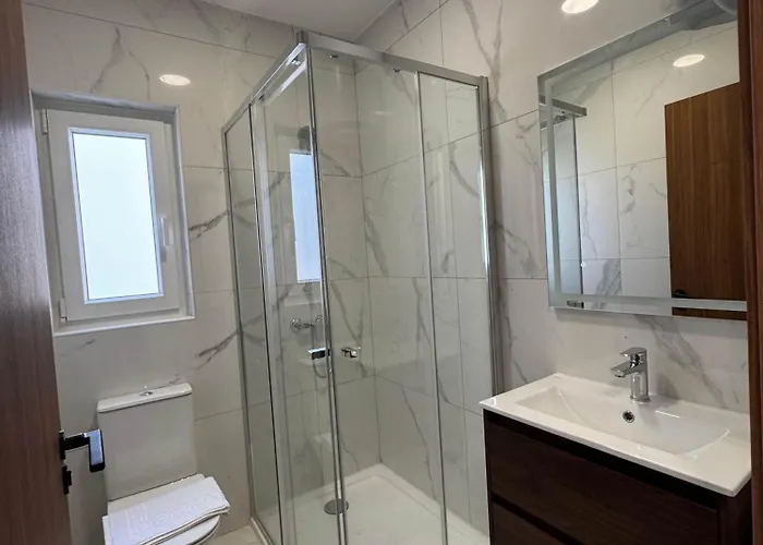 Penthouse Bliss Bright Stylish - By Hostmt Appartement *