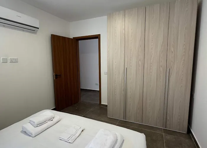 Penthouse Bliss Bright Stylish - By Hostmt Ta' Penza