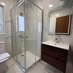 Penthouse Bliss Bright Stylish - By Hostmt Apartman