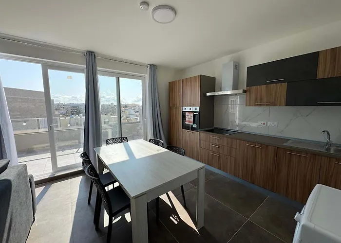 Penthouse Bliss Bright Stylish - By Hostmt